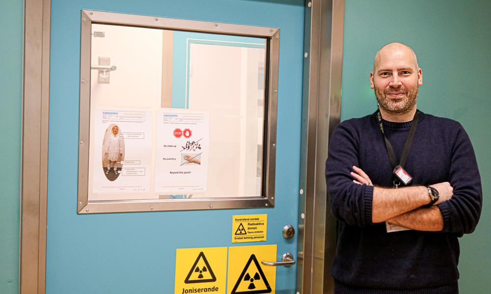 Jeroen Goos outside the radioactive lab at Bioclinicum, the Karolinska Institutet, Stockholm. Jeroen Goos outside the radioactive lab at Bioclinicum, the Karolinska Institutet, Stockholm.