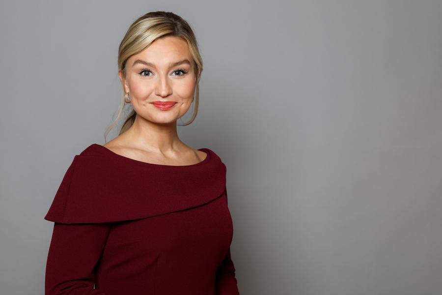 Näringsministern ska invigningstala, det återstår att se om hon tänker provköra några maskiner också. Näringsministern ska invigningstala, det återstår att se om hon tänker provköra några maskiner också.