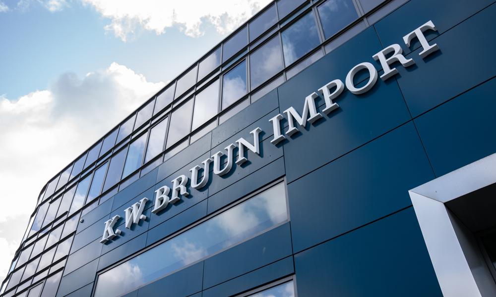 Bilimportøren K.W. Bruun arbejder lige nu på nye initiativer, som skal hjælpe forhandlere med udfordringer i branchen, udtaler Kurt Jensen, retaildirektør i K.W. Bruun Import Bilimportøren K.W. Bruun arbejder lige nu på nye initiativer, som skal hjælpe forhandlere med udfordringer i branchen, udtaler Kurt Jensen, retaildirektør i K.W. Bruun Import