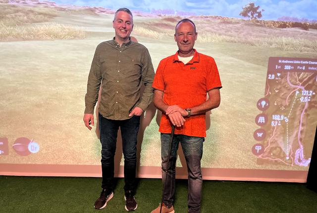 I uge 11 åbner Carsten Zacho, th, og Mikkel Tonsgaard deres nye indendørs golfcenter, Mors Indoor Golf i Nykøbing.