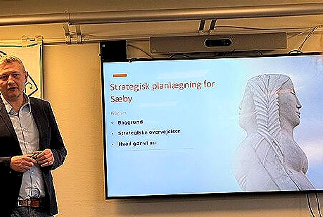Byplansarkitekt Jacob Børresen fortalte om planerne for Sæbys udvikling.