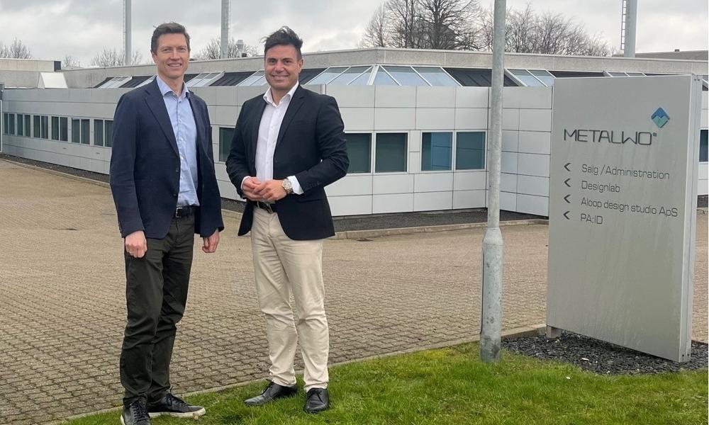 CEO Anders Kold fra Mekoprint (tv) og CEO Nikolaj Berg fra Metalwo (th), da opkøbet blev officielt i marts. CEO Anders Kold fra Mekoprint (tv) og CEO Nikolaj Berg fra Metalwo (th), da opkøbet blev officielt i marts.