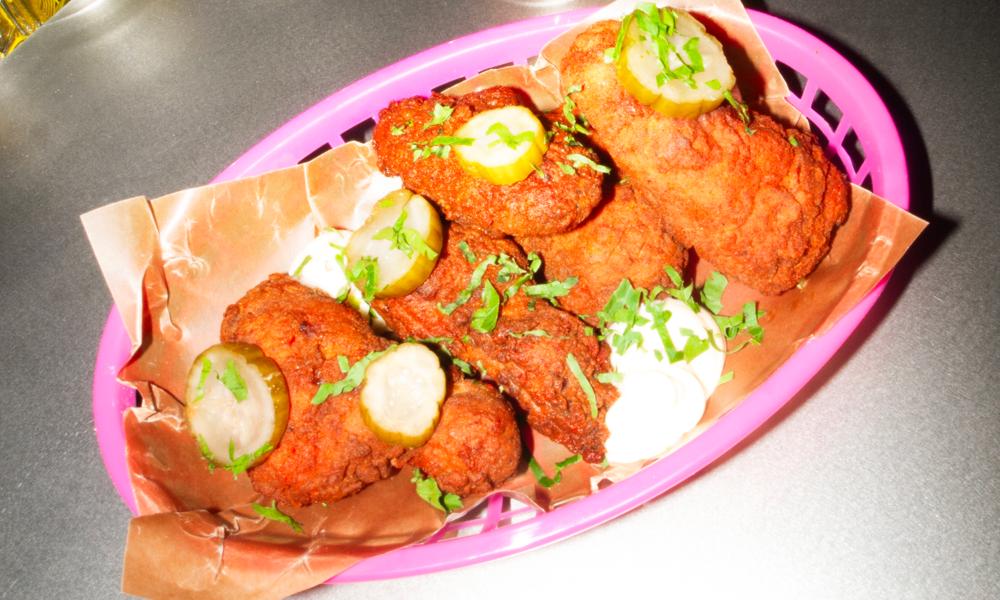 Utbudet kommer bestå av bland annat friterad kyckling, nachotallrik och lobster roll. Utbudet kommer bestå av bland annat friterad kyckling, nachotallrik och lobster roll.