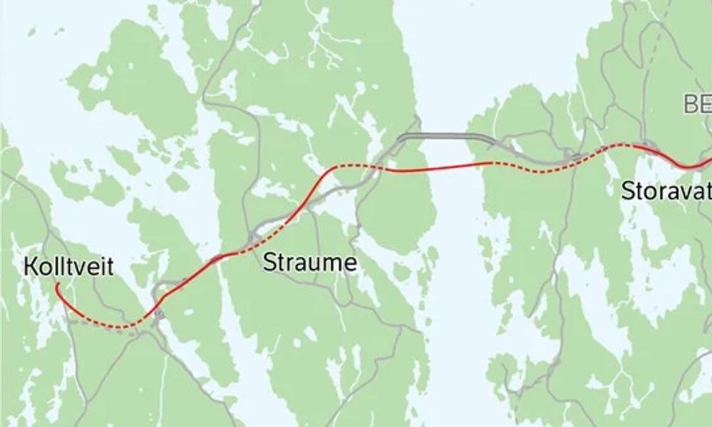 Nytt Sotrasamband på Vestlandet omfatter bygging av 9,4 km firefelts vei fra kryss med fv. 562 ved Storavatnet i Bergen til kryss ved fv. 561 ved Kolltveit i Øygarden kommune. Om lag 4,6 km går i tunnel, og det skal blant annet bygges en 900 meter lang hengebru. Nytt Sotrasamband på Vestlandet omfatter bygging av 9,4 km firefelts vei fra kryss med fv. 562 ved Storavatnet i Bergen til kryss ved fv. 561 ved Kolltveit i Øygarden kommune. Om lag 4,6 km går i tunnel, og det skal blant annet bygges en 900 meter lang hengebru.