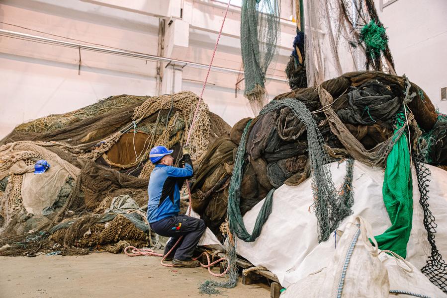 Nofir har siden 2008 samlet inn over 70.000 tonn fiskeri- og oppdrettsredskap fra 25 land, i hovedsak fra Norge. Nofir har siden 2008 samlet inn over 70.000 tonn fiskeri- og oppdrettsredskap fra 25 land, i hovedsak fra Norge.