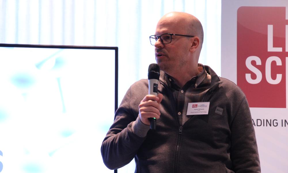 Jochen Schwenk inledde mötet Lab & Diagnostics of The Future på onsdagmorgonen. Jochen Schwenk inledde mötet Lab & Diagnostics of The Future på onsdagmorgonen.