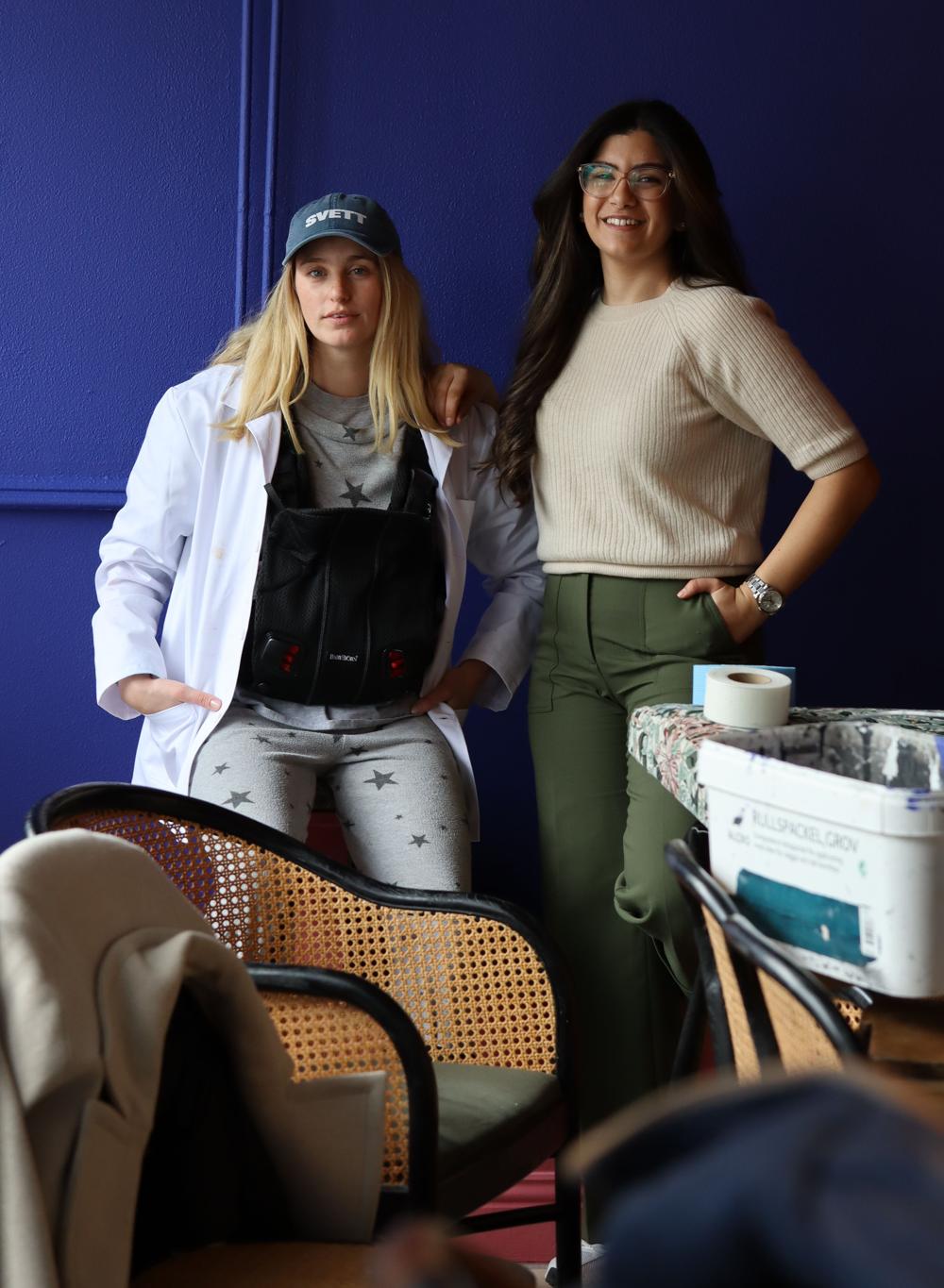 Penny Parnevik och Christin Kashou förbereder öppningen av restaurang Parken på Östermalm i Stockholm. Penny Parnevik och Christin Kashou förbereder öppningen av restaurang Parken på Östermalm i Stockholm.