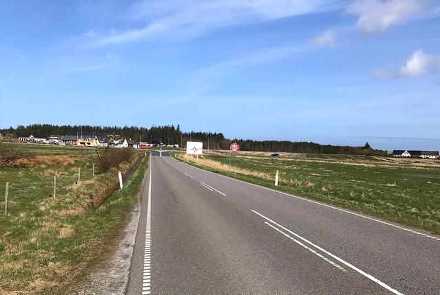 Her langs Kvorupvej fra Blokhusvej til Vesterhavsvej skal der etableres cykelsti for sels mio. kr.