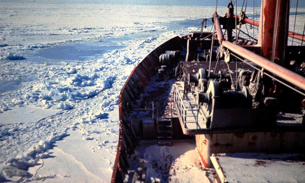 Ishavet, på vej mod Resolute Bay. Ishavet, på vej mod Resolute Bay.