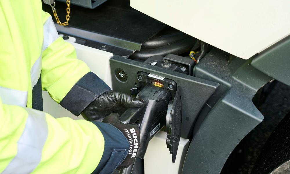 Volvo FM Electric med Bucher FlexLine C100e til Odsherred Forsyning. Volvo FM Electric med Bucher FlexLine C100e til Odsherred Forsyning.