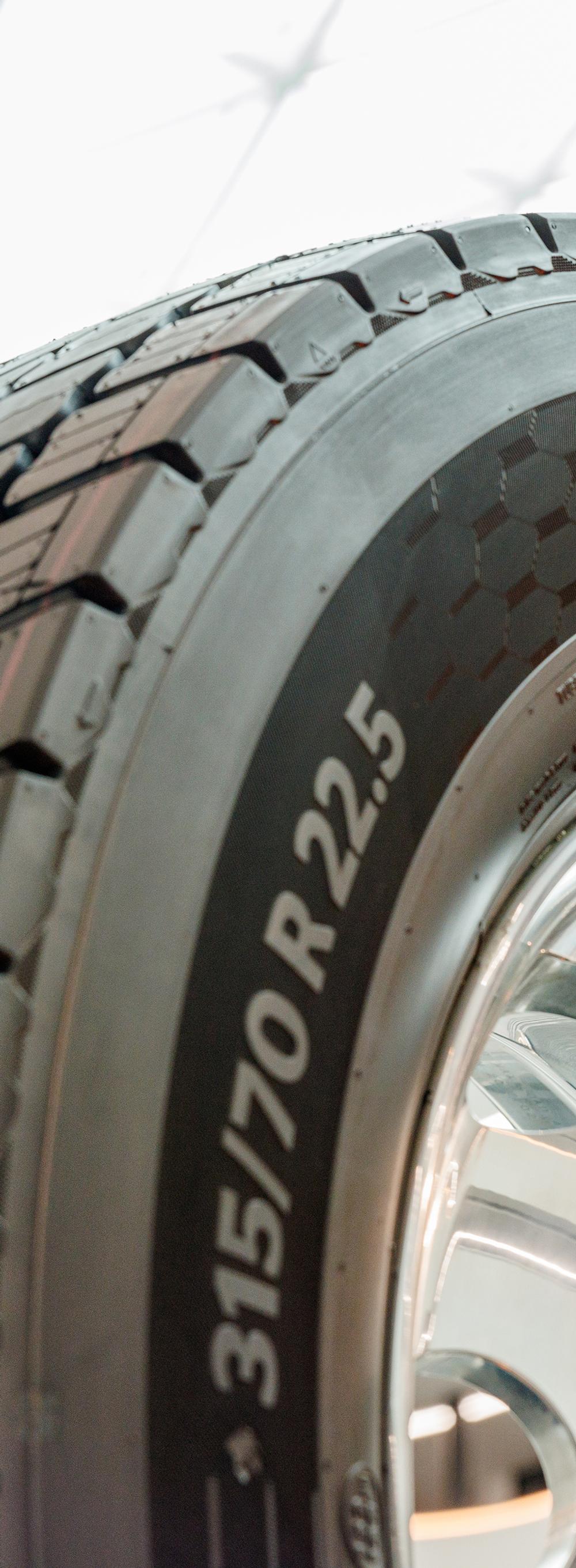 315/70R22.5 er naturligvis tilgængelig fra start. 315/70R22.5 er naturligvis tilgængelig fra start.