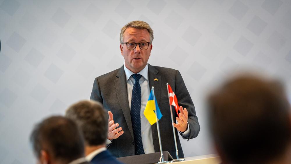 Erhvervsminister Morten Bødskov (S) vil afsætte 140 mio. kr. til at skabe liv og vækst i trængte bymidter i provinsen. Erhvervsminister Morten Bødskov (S) vil afsætte 140 mio. kr. til at skabe liv og vækst i trængte bymidter i provinsen.