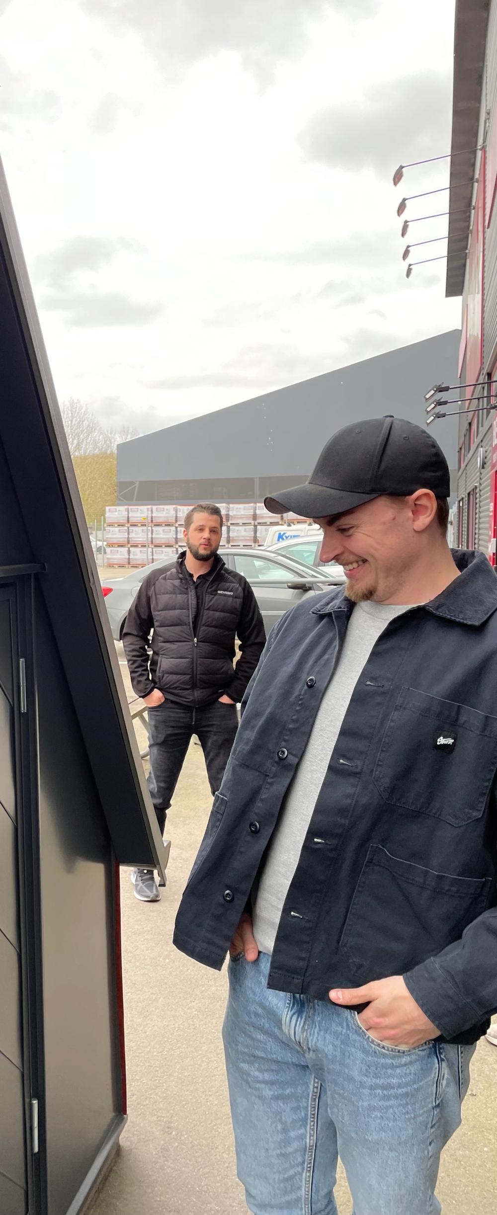 För Sebastian Strandqvist del var det mest dörrarna som ställde till med besvär: För Sebastian Strandqvist del var det mest dörrarna som ställde till med besvär: