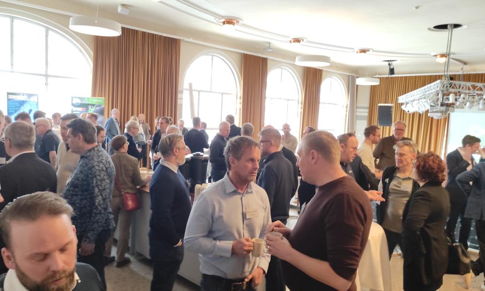 I pauserna var det mingel och intressanta diskussioner på Recyclingdagen Stockholm. I pauserna var det mingel och intressanta diskussioner på Recyclingdagen Stockholm.