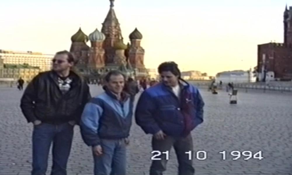 Tre karer på langtur til Moskva i 1994. En tur Rolf Gunnar Veimo (til høyre) ikke ønsker å gjenta. Foto: privat Tre karer på langtur til Moskva i 1994. En tur Rolf Gunnar Veimo (til høyre) ikke ønsker å gjenta. Foto: privat