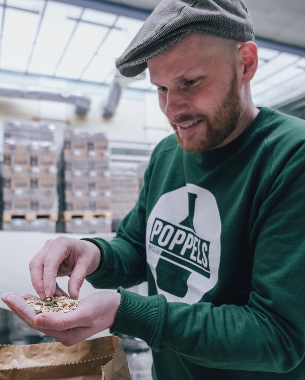 Daniel Granath, bryggmästare på Poppels Bryggeri. Daniel Granath, bryggmästare på Poppels Bryggeri.