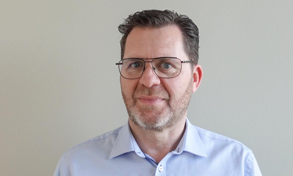 Brian Thaysen er glad for at kunne hjælpe virksomheder i autobranchen med at finde specielt tilpassede løsninger og produkter. Brian Thaysen er glad for at kunne hjælpe virksomheder i autobranchen med at finde specielt tilpassede løsninger og produkter.