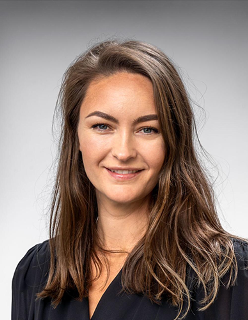 "Målet är att alla som har eller har haft barncancer och deras närstående ska få likvärdig tillgång till rehabiliteringsinsatser, oavsett var i landet de bor", säger Ebba Hemmingsson, intressepolitisk expert på Barncancerfonden. "Målet är att alla som har eller har haft barncancer och deras närstående ska få likvärdig tillgång till rehabiliteringsinsatser, oavsett var i landet de bor", säger Ebba Hemmingsson, intressepolitisk expert på Barncancerfonden.