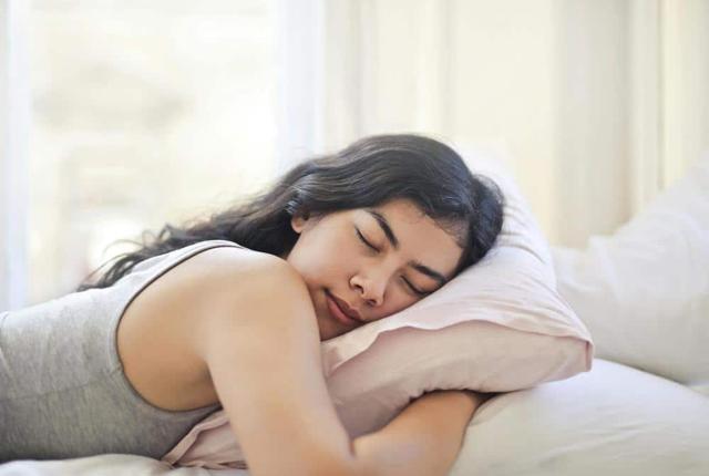 Gør noget godt for din søvn med kvalitets hovedpuder fra Bedre Nætter