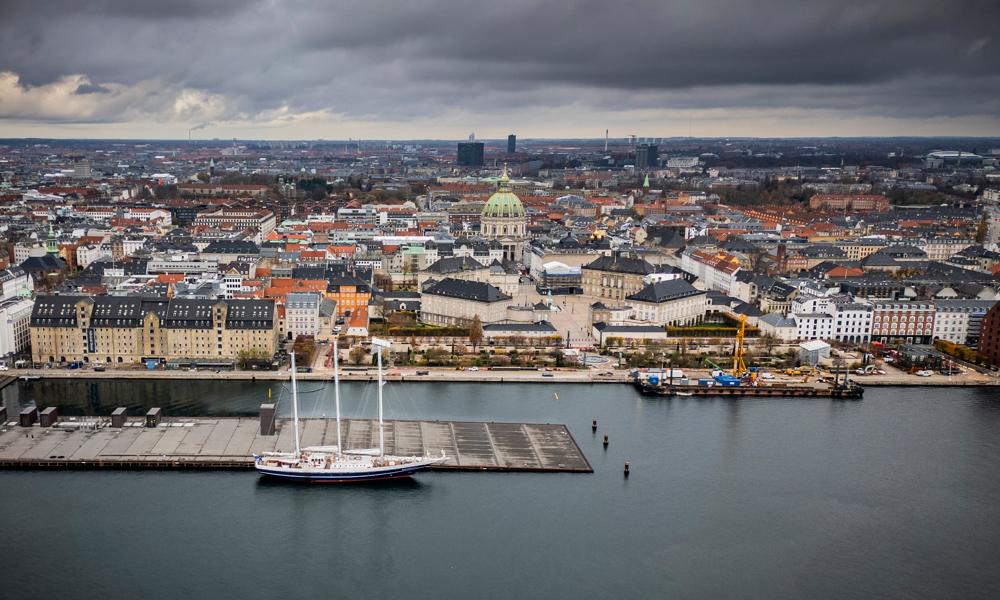 Ofelia Plads i Københavns Havn. Ofelia Plads i Københavns Havn.