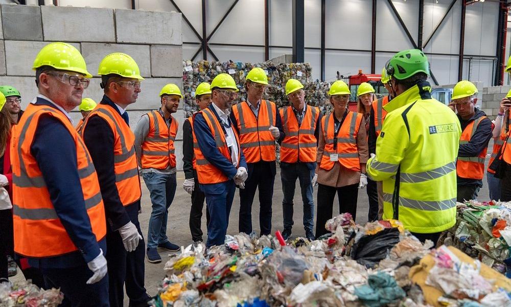 Rundvisning på fabrikken. Rundvisning på fabrikken.