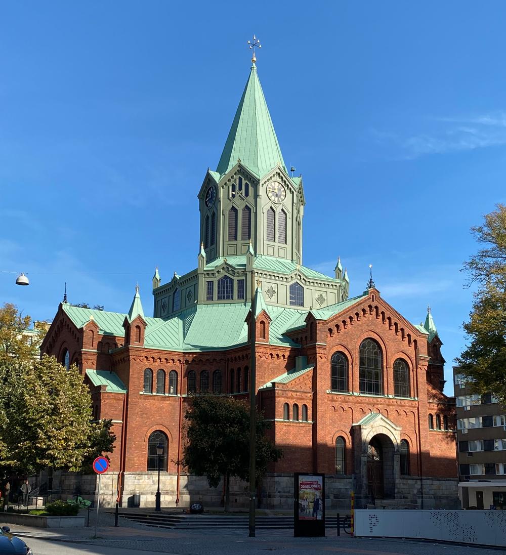 Pristagarduon har fått mycket beröm för sitt arbete med lackad aluminium på Caroli kyrka i Malmö. Pristagarduon har fått mycket beröm för sitt arbete med lackad aluminium på Caroli kyrka i Malmö.