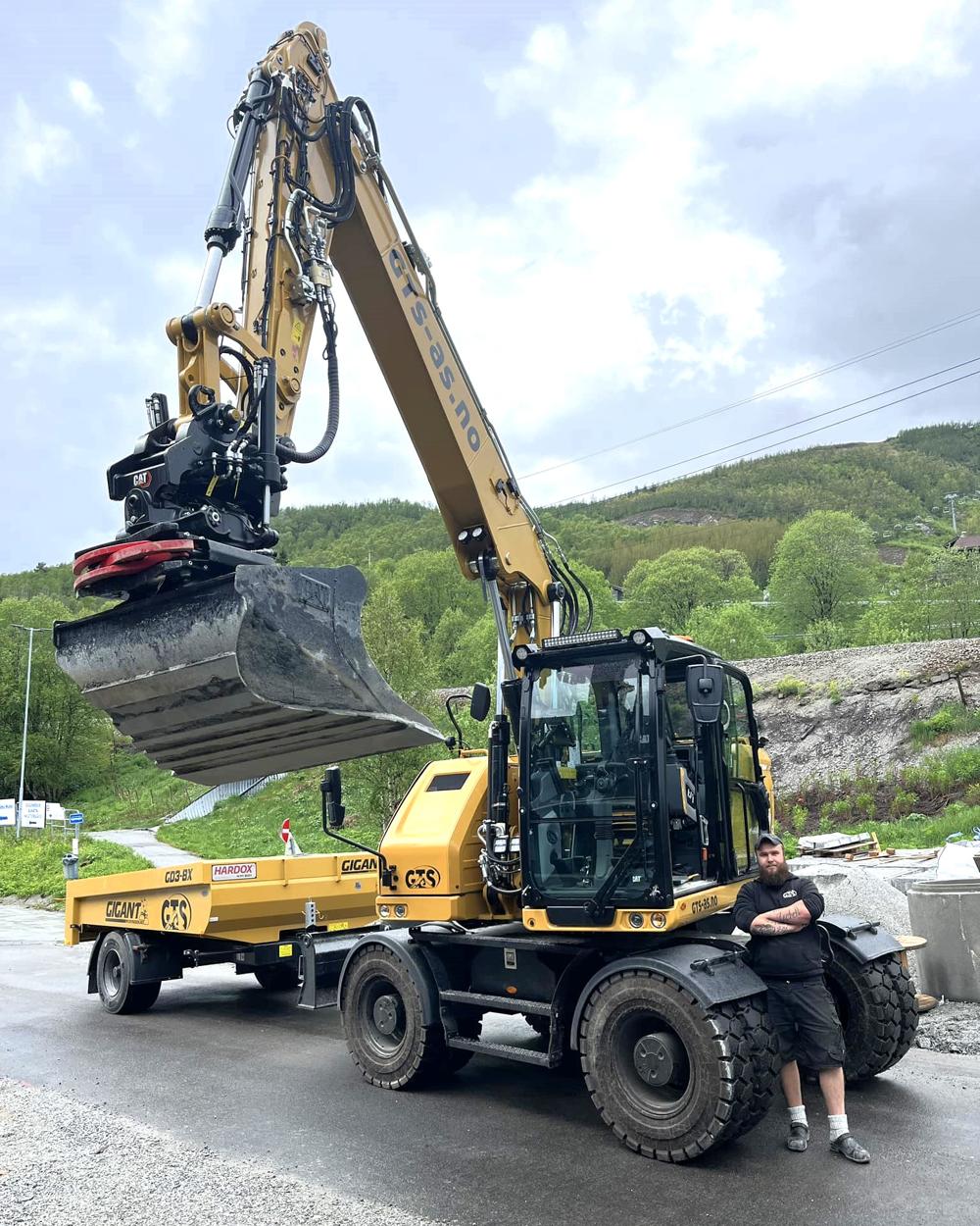 Pon Equipment og Pon Rental As har levert ny CAT M315 til GTS AS i Geilo. Maskinsjåføren er Stein Erik Persson. Pon Equipment og Pon Rental As har levert ny CAT M315 til GTS AS i Geilo. Maskinsjåføren er Stein Erik Persson.