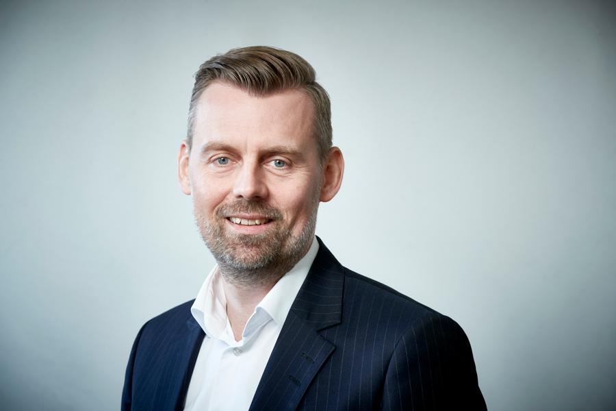 Henrik Brogens, salgschef for VVS hos Wavin, ser et stort behov for at optimere installationstiden, hvilket gør det muligt for installatørerne at tage flere opgaver, mener han.
Henrik Brogens, salgschef for VVS hos Wavin, ser et stort behov for at optimere installationstiden, hvilket gør det muligt for installatørerne at tage flere opgaver, mener han.