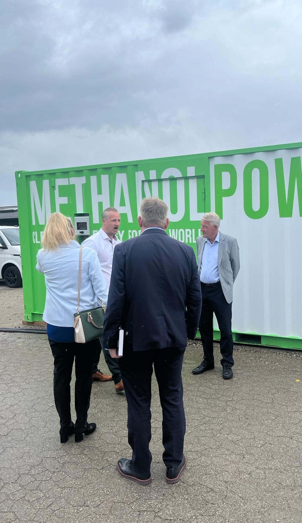 Nordhavn Power Solutions i Randers. Besøg fra Dan Jørgensen, medlem af Europa-Parlamentet Niels Fuglsang og Randers borgmester Torben Hansen Nordhavn Power Solutions i Randers. Besøg fra Dan Jørgensen, medlem af Europa-Parlamentet Niels Fuglsang og Randers borgmester Torben Hansen