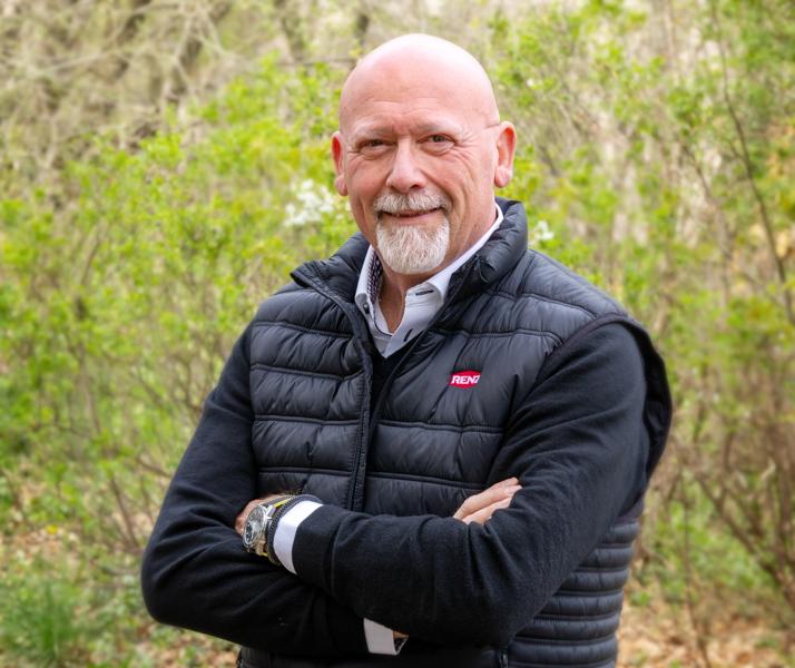 Kenneth Steinmetz, Adm. direktør, Renz Kenneth Steinmetz, Adm. direktør, Renz