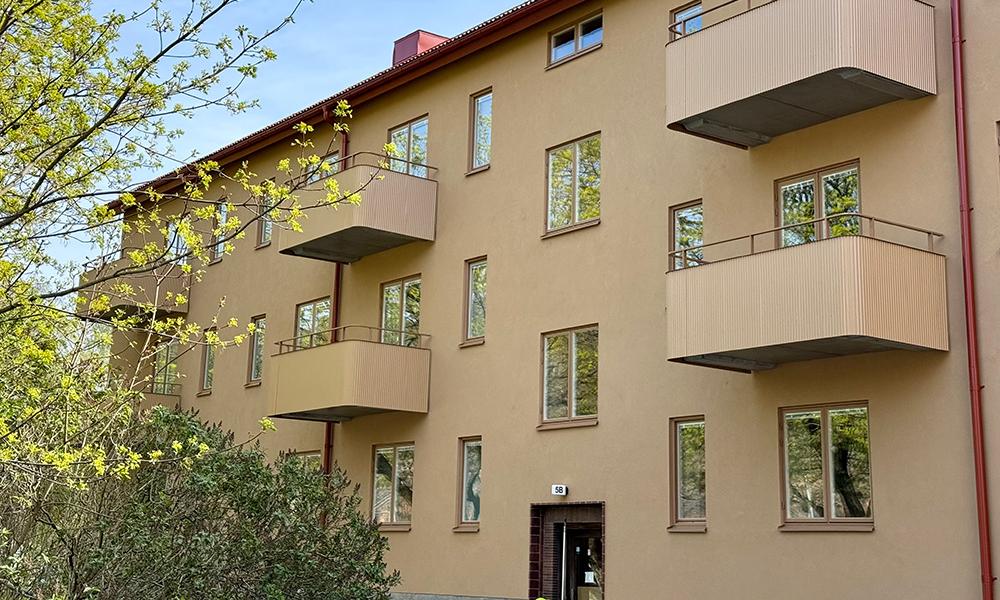 Tillsammans med entreprenören ändrade man balkongernas konstruktion för att dra ner på användandet av stål. Tillsammans med entreprenören ändrade man balkongernas konstruktion för att dra ner på användandet av stål.