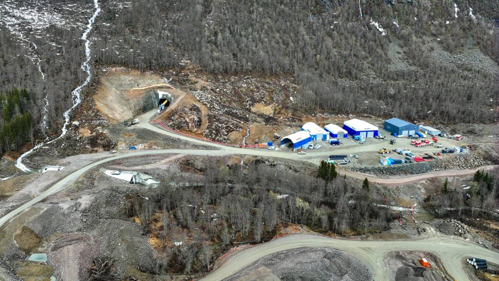 Norddalstunnelen vest på Hålogalandsvegen. Norddalstunnelen vest på Hålogalandsvegen.