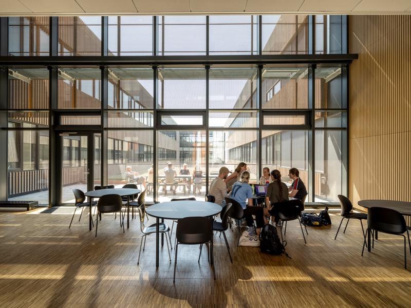 KHR Architecture har blandt andet sat sit aftryk på Nyt Sund i Odense. KHR Architecture har blandt andet sat sit aftryk på Nyt Sund i Odense.