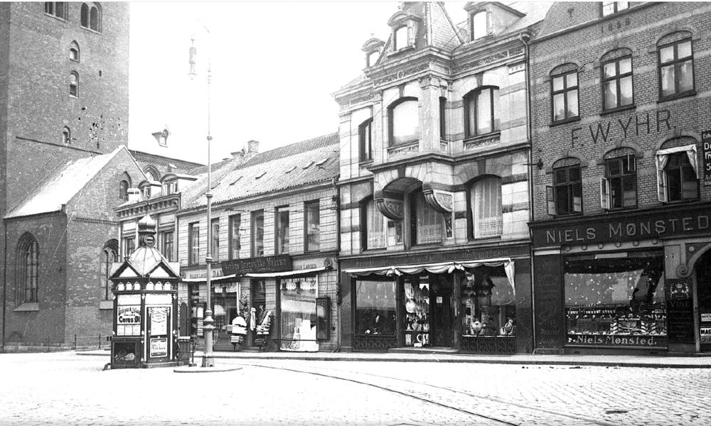 Clemens Karré i Aarhus anno 1910. Clemens Karré i Aarhus anno 1910.