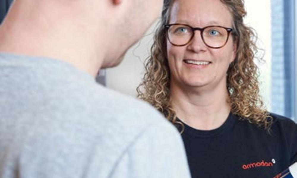 Helle Vilsner, Fire and Project Manager hos Armadan - tæt dialog og løbende vejledning gør en forskel i projekterne. Helle Vilsner, Fire and Project Manager hos Armadan - tæt dialog og løbende vejledning gør en forskel i projekterne.