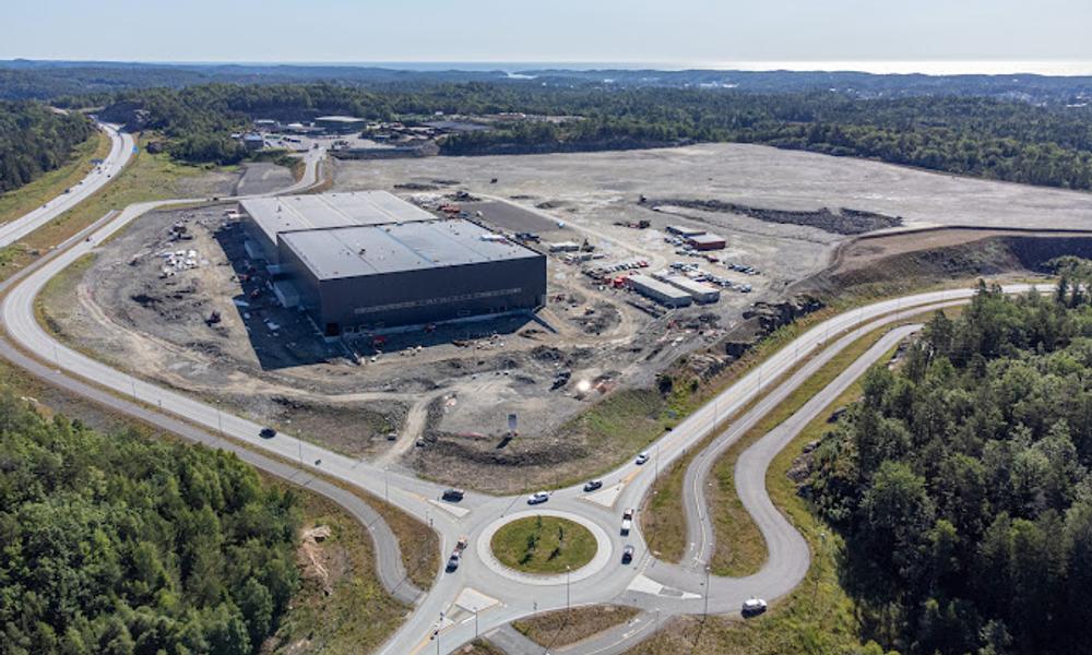 Stor bygg: Morrows batterifabrikk utenfor Arendal er på hele 25.000 kvadratmeter. Stor bygg: Morrows batterifabrikk utenfor Arendal er på hele 25.000 kvadratmeter.