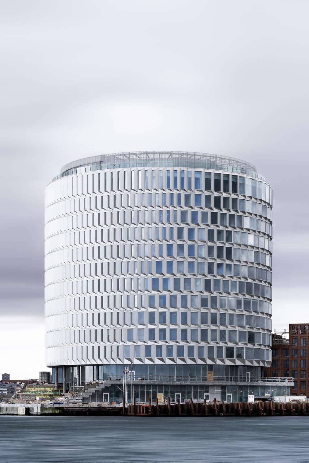 Spidsen af Nordø i Københavns Nordhavn er nomineret til Building Awards 2024 i kategorien Årets Bygning. Den er projekteret af Cobe, Vilhelm Lauritzen Arkitekter og Tredje Natur. Spidsen af Nordø i Københavns Nordhavn er nomineret til Building Awards 2024 i kategorien Årets Bygning. Den er projekteret af Cobe, Vilhelm Lauritzen Arkitekter og Tredje Natur.