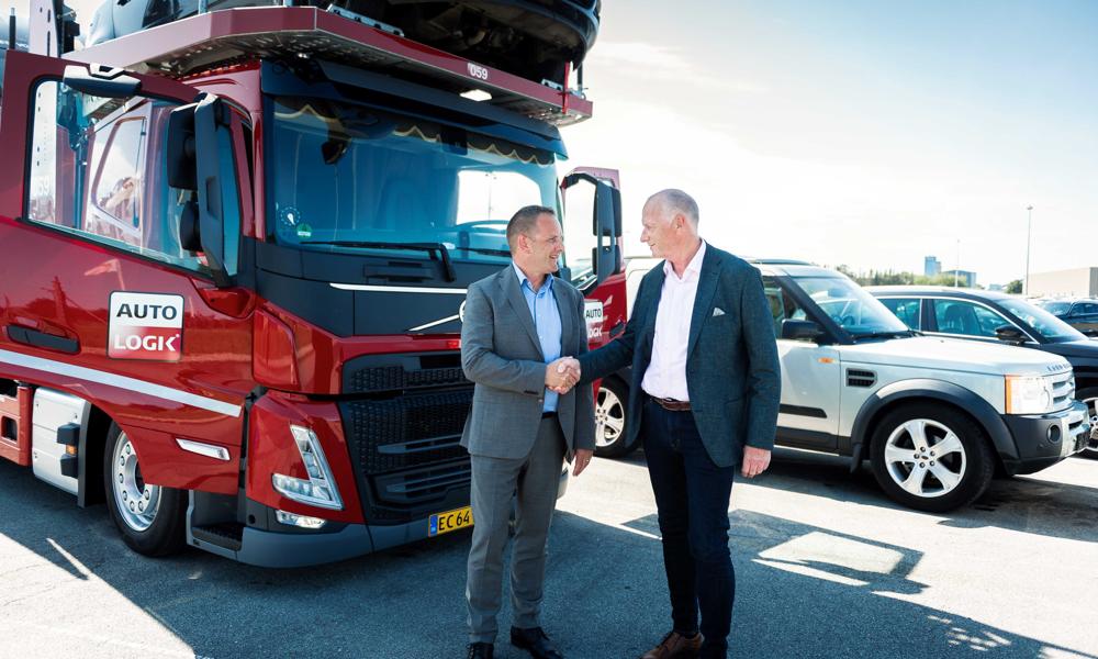 Den mangeårige direktør for Dansk Auto Logik, Kurth Rath, th., meddelte i januar, at han ville trække sig tilbage. 2. september 2024 blev Jens Nordestgaard Andersen indsat som ny direktør. Den mangeårige direktør for Dansk Auto Logik, Kurth Rath, th., meddelte i januar, at han ville trække sig tilbage. 2. september 2024 blev Jens Nordestgaard Andersen indsat som ny direktør.