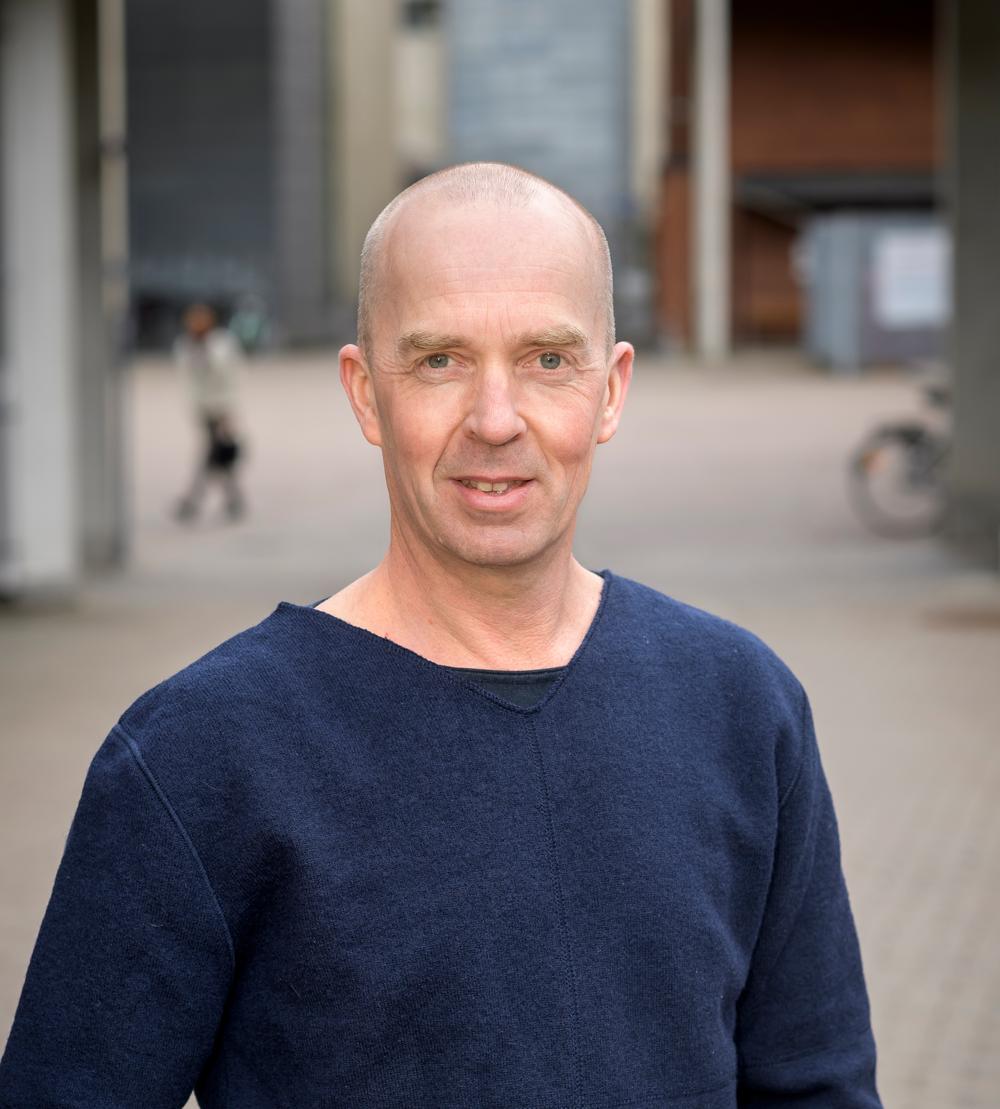 Niklas Nielsen är professor i anestesiologi och intensivvård samt vicedekan vid medicinska fakulteten vid Lunds universitet. Niklas Nielsen är professor i anestesiologi och intensivvård samt vicedekan vid medicinska fakulteten vid Lunds universitet.