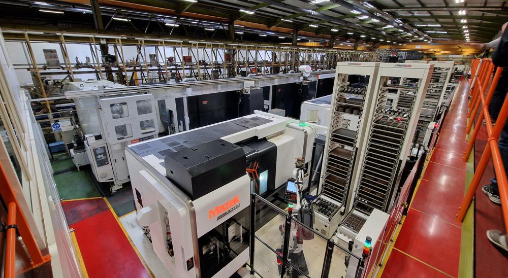 Mazak har høy automasjonsgrad ved fabrikken i UK. Mazak har høy automasjonsgrad ved fabrikken i UK.