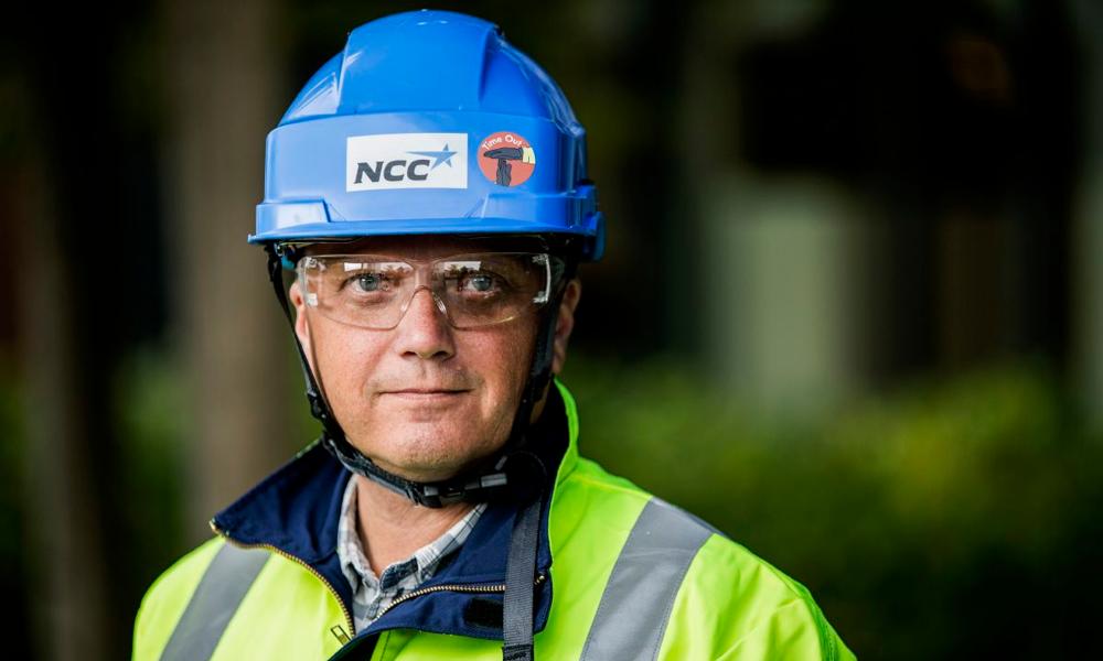 Lars-Gunnar Larsson är arbetsmiljöchef på NCC. Lars-Gunnar Larsson är arbetsmiljöchef på NCC.