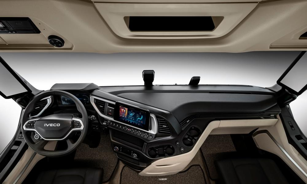 Iveco S-Way. Iveco S-Way.