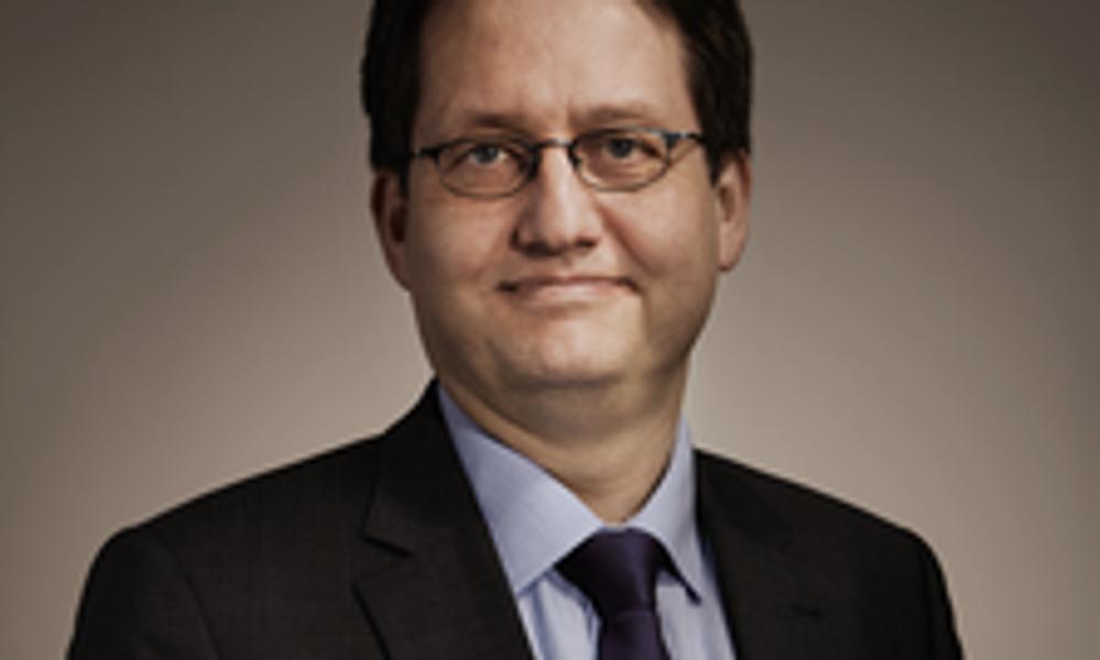 Adm. direktør i Dansk Financia, Per Soelberg Hansen. Adm. direktør i Dansk Financia, Per Soelberg Hansen.