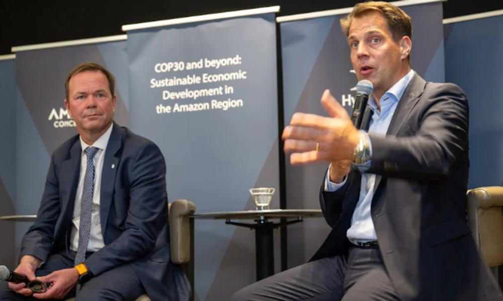 Sammen: Hydros konsernsjef Eivind Kallevik og Gunnar Güthenke fra Mercedes-Benz Cars under Climate Week NYC. Sammen: Hydros konsernsjef Eivind Kallevik og Gunnar Güthenke fra Mercedes-Benz Cars under Climate Week NYC.