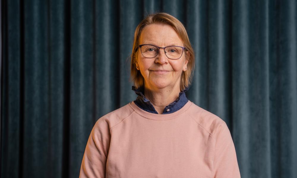 Ann-Kristin Hilli (V), ordförande i fastighets- och servicenämnden. Ann-Kristin Hilli (V), ordförande i fastighets- och servicenämnden.