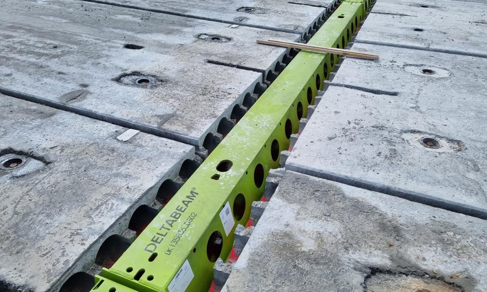 Peikkos Deltabeam Green er en mere bæredygtig udgave af producentens traditionelle kompositbjælke. Peikkos Deltabeam Green er en mere bæredygtig udgave af producentens traditionelle kompositbjælke.