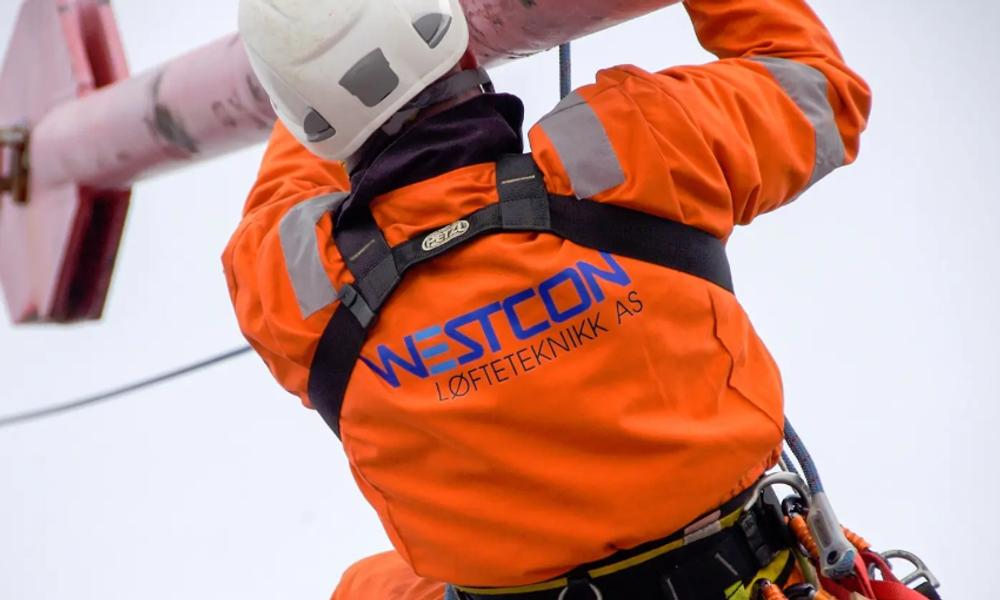 Øker: Westcon Løfteteknikk vil i år omsette for om lag 350 millioner kroner, mot fjorårets 307 millioner. Øker: Westcon Løfteteknikk vil i år omsette for om lag 350 millioner kroner, mot fjorårets 307 millioner.