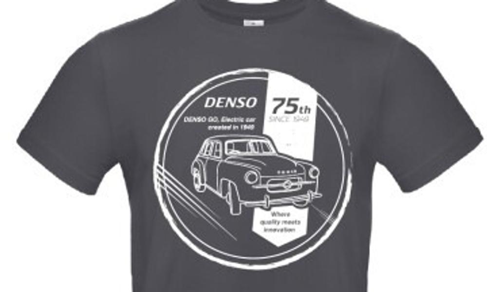 Der er jubilæums t-shirts til gæster på standen, der tilmelder sig Densos online træningsprogram. Der er jubilæums t-shirts til gæster på standen, der tilmelder sig Densos online træningsprogram.