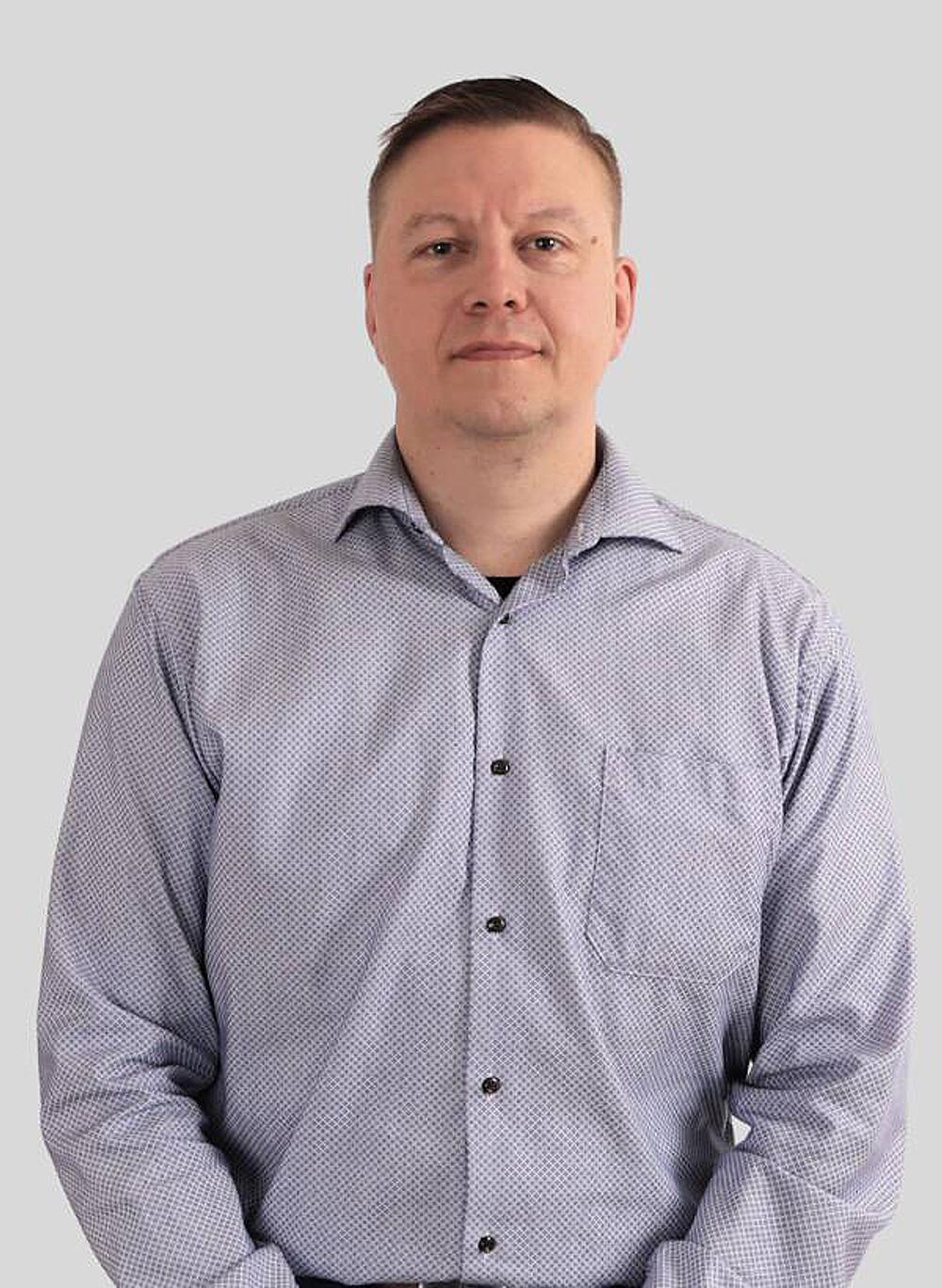 Henrik Bergkvist vil fungere som Country Manager for Prima Power Nordics. Han kan nås på: henrik.bergkvist@primapower.com Henrik Bergkvist vil fungere som Country Manager for Prima Power Nordics. Han kan nås på: henrik.bergkvist@primapower.com