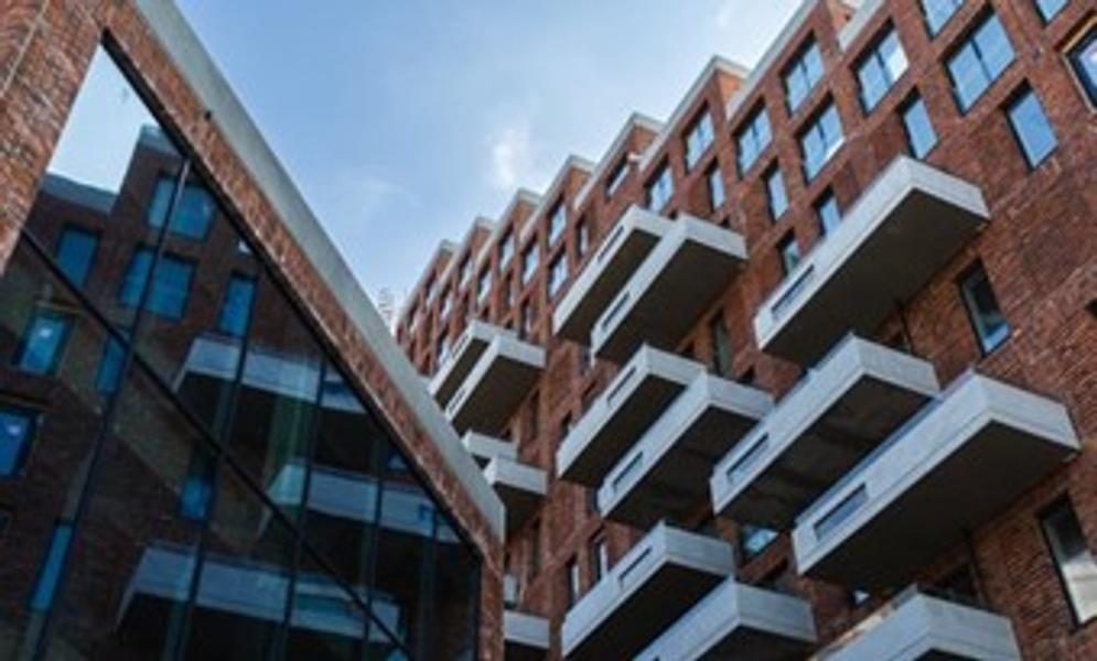I Nicolinehus har man valgt at investere i det intelligente netværk HyperConnect, der skaber sammenhæng mellem IoT-løsninger og overvågning ved minimal brug af udstyr. I Nicolinehus har man valgt at investere i det intelligente netværk HyperConnect, der skaber sammenhæng mellem IoT-løsninger og overvågning ved minimal brug af udstyr.